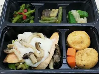 ヨシケイ宅配弁当​｜サンプル③